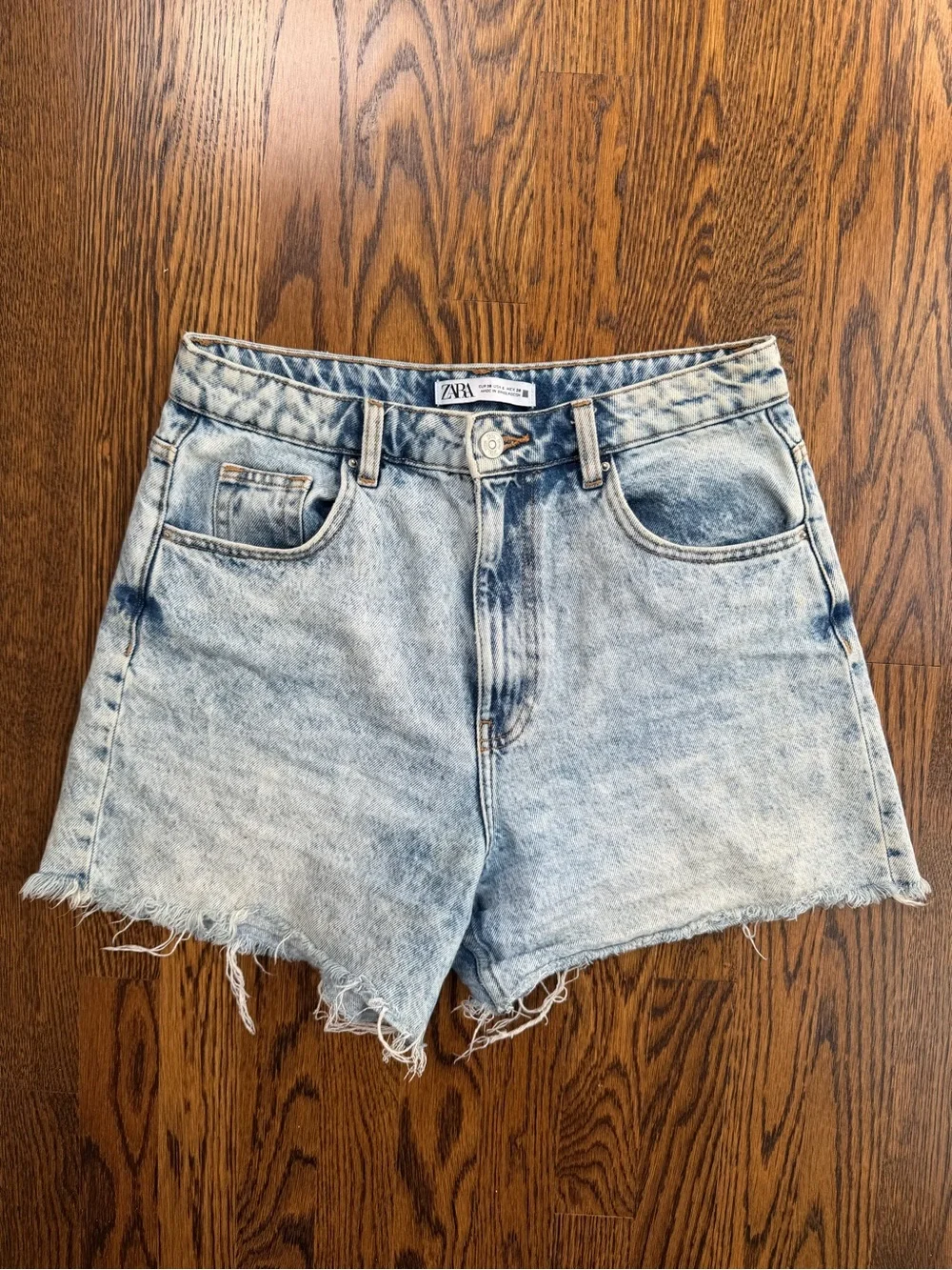 Zara Light Wash Denim High-Rise Women’s Cotton Frayed Edge Bikercore Shorts